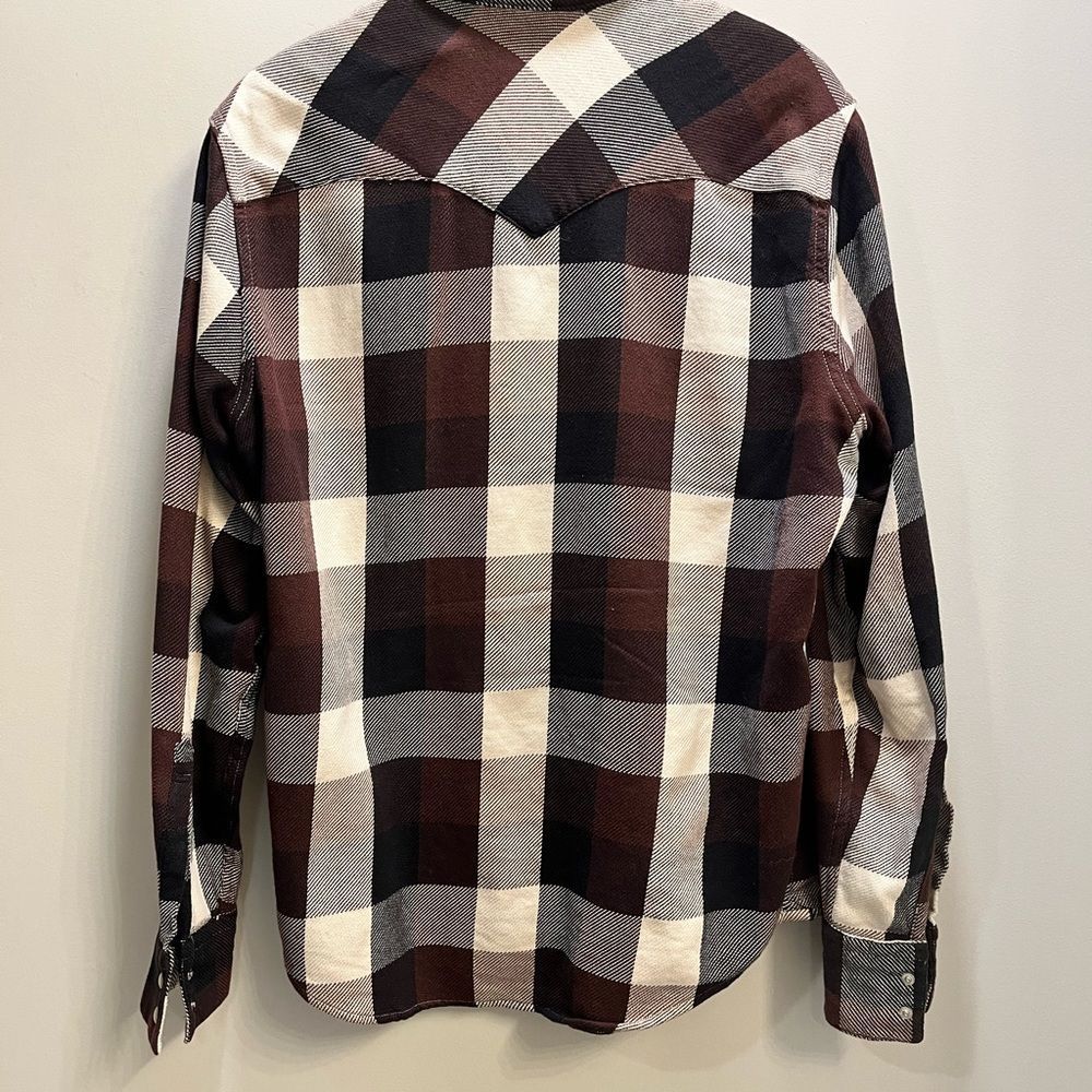 Levi’s Red Plaid Flannel Shirt Size Medium. - Picture 3 of 4